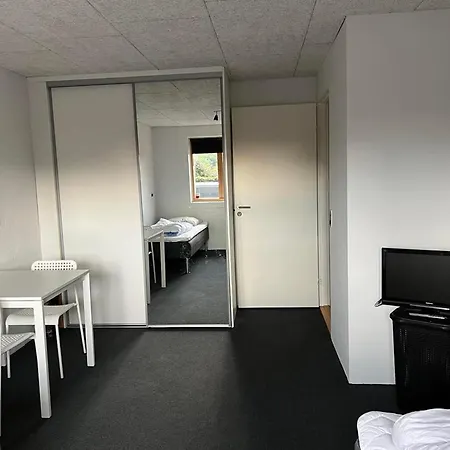 Homestay Ebbesens Bed And Bath - Two Double *